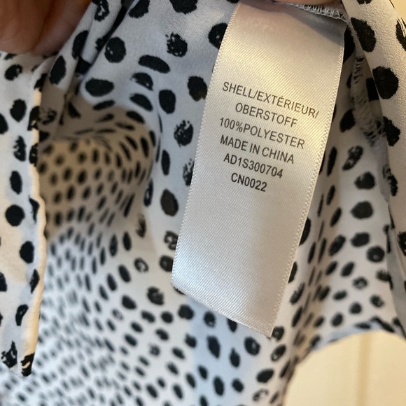 Adrianna Papell Polka Dot Wrap Top size medium - Picture 5 of 8